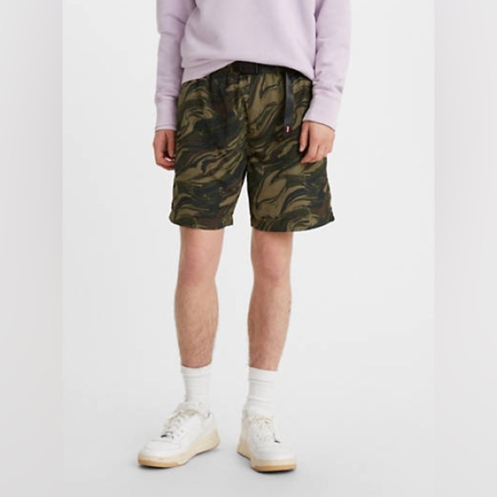 Levi's Premium Climber‎ 6.75" Liquid Camouflage Belted Men's Shorts Size Large